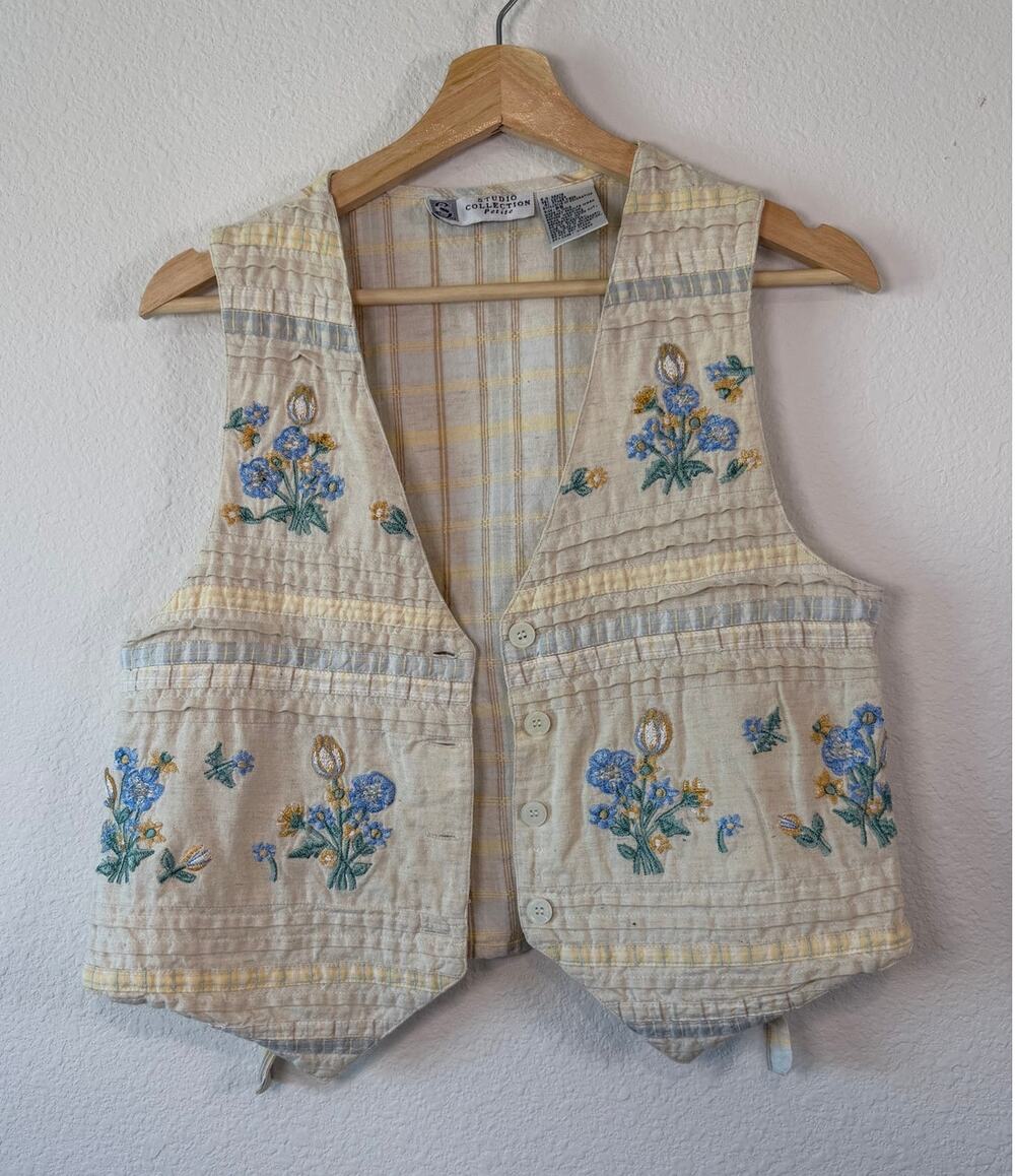 Studio Collection Petite Vintage Blue Floral Embroidered Cotton Button Vest PS